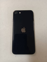 iPhone SE 2022 5G 64gb midnight black. Unlocked to any company