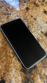 iPhone Xr 64GB White Verizon PRISTINE!