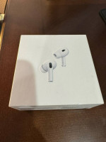 Apple AirPods Pro (2nd Generation) with Magsafe Charging Case