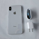 iPhone Xs Max White - UNLOCKED - Like New