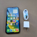 iPhone Xr - UNLOCKED - Like New