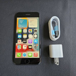 iPhone 7 128gb - UNLOCKED - Like New