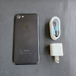 iPhone 7 128gb - UNLOCKED - Like New
