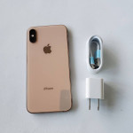 iPhone Xs Gold - UNLOCKED - Like New