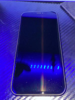 iPhone XR 64gb (straight talk)