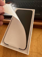 Beautiful Verizon iPhone 13 Rose128gb