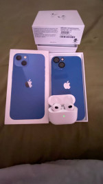 NUEVO IPHONE 13 128GB AZUL AT&T, APPLE AIRPODS 3RD GENERATION ORIGINALES NUEVOS