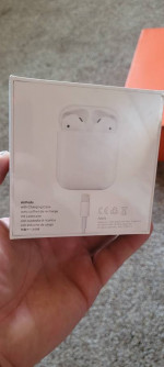 New Apple AirPods