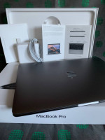 Apple 16gb MacBook PRO 512gb