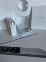 Apple 16gb MacBook PRO 512gb