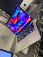 Apple Newer Style MacBook Pro w/13.3” w/(RETINA) 👁️ Display, Excellent Fo