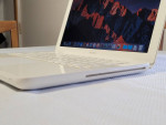 Apple MacBook