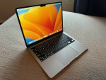MacBook Air M2 13.6” Starlight 256GB SSD 8GB RAM - Still Under Warrant
