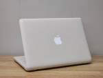 Apple MacBook (13.3" Display)