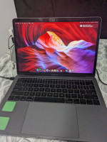 MACBOOK PRO 2017🍎🍎🍎 USED