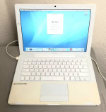 APPLE MACBOOK Laptop - Core Duo 2GHz (2006)