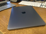 Apple MacBook Pro 13" 2019 Quad Core i7 16gb 256gb SSD