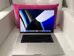 HUGE 8TB 16-inch M1 Macbook Pro MAX 64gb 32-core GPU
