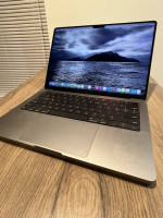 Apple MacBook Pro 14-inch 2021 with slightly damaged display
