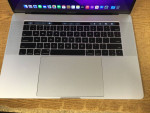 Apple MacBook Pro 15" 2016 Quad Core i7 16gb 256gb Dual GPU