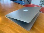 13” MacBook Air 1.4i5 4r 128sd / 2014 *Includes adapter