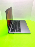 Apple MacBook Pro Touch Bar & Touch ID , (Retina, 13-inch, Year 2022)