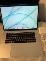 2017 Apple Touch Bar MacBook Pro Retina 15" Core i7 500Gb SSD 16GB Ram