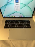 2017 Apple Touch Bar MacBook Pro Retina 15" Core i7 500Gb SSD 16GB Ram
