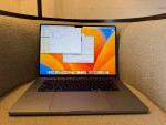 MacBook Pro 16" M2 Max (38-core GPU, 1TB SSD, 32GB RAM)