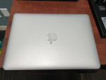 --- 2017 MacBook Air --- i7 A1466 Model with USB ports -- 256GB SSD !
