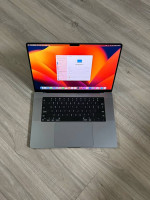 16-inch Macbook Pro M1 MAX with 32 GB RAM + 1 TB SSD