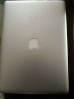 Macbook Pro Late 2011 i5 2.4ghz -16gb ram - no hard drive