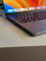 2024 MacBook Pro 14" M3 8GB Ram