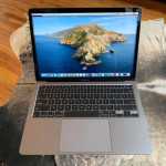 MacBook Air (2022)