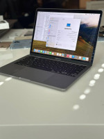 2020 MacBook Pro 13" i5
