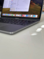 2020 MacBook Pro 13" i5