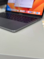 2017 MacBook Pro 13" TouchBar i7 16GB