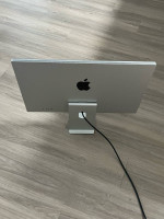 Apple Studio Display 5K Retina Display (27-inch) - Macbook