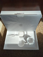 Apple MacBook Air M1, Like New