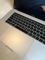 Apple MacBook Pro 15" (2018) in excellent condition!