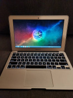 2012 Apple Macbook Air 11" 256 SSD, Linux Mint, New Battery
