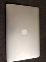 2012 Apple Macbook Air 11" 256 SSD, Linux Mint, New Battery