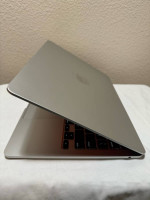 M2 13” macbook air #565