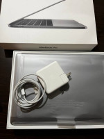 2020 Macbook Pro 13" 16GB Ram 500GB HD