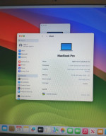 17.0" Macbook Pro, Sonoma - 2.2GHz i7 Quad Core/16GB/1TB SSD