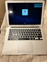 MacBook Air MINT CONDITION $300 OBO