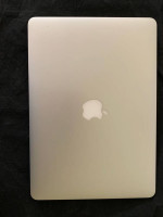 2015 13” Macbook Air i7 8mb 256 ssd