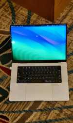 2021 16" Macbook Pro M1 Max 64GB 4TB