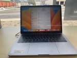 Apple 2017 MacBook Pro 2.3GHz i5 8gb Ram 256gb SSD