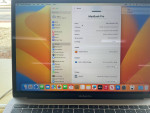 Apple 2017 MacBook Pro 2.3GHz i5 8gb Ram 256gb SSD